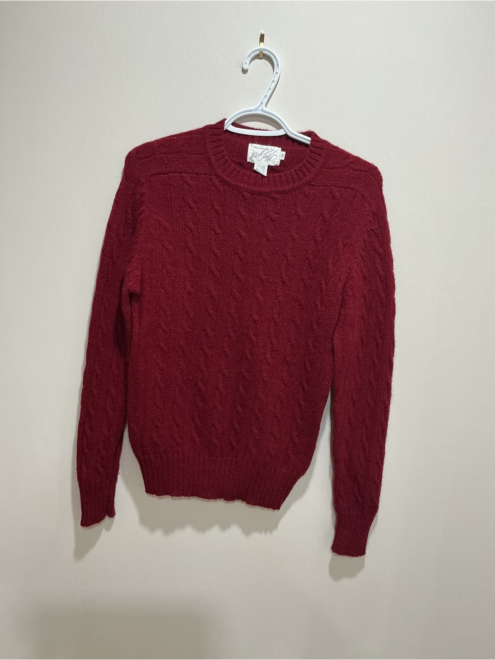 Vintage Women’s lord and Taylor Shetland wool cable knit sweather size medium
